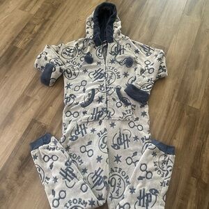 Wizarding World Women's Harry Potter Onesie Pajamas *Excellent Condition*